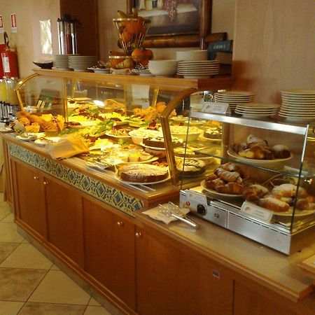 Lido Azzurro Apulia Hotel Taranto Ara Solis מראה חיצוני תמונה