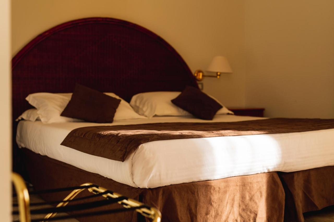 Lido Azzurro Apulia Hotel Taranto Ara Solis מראה חיצוני תמונה