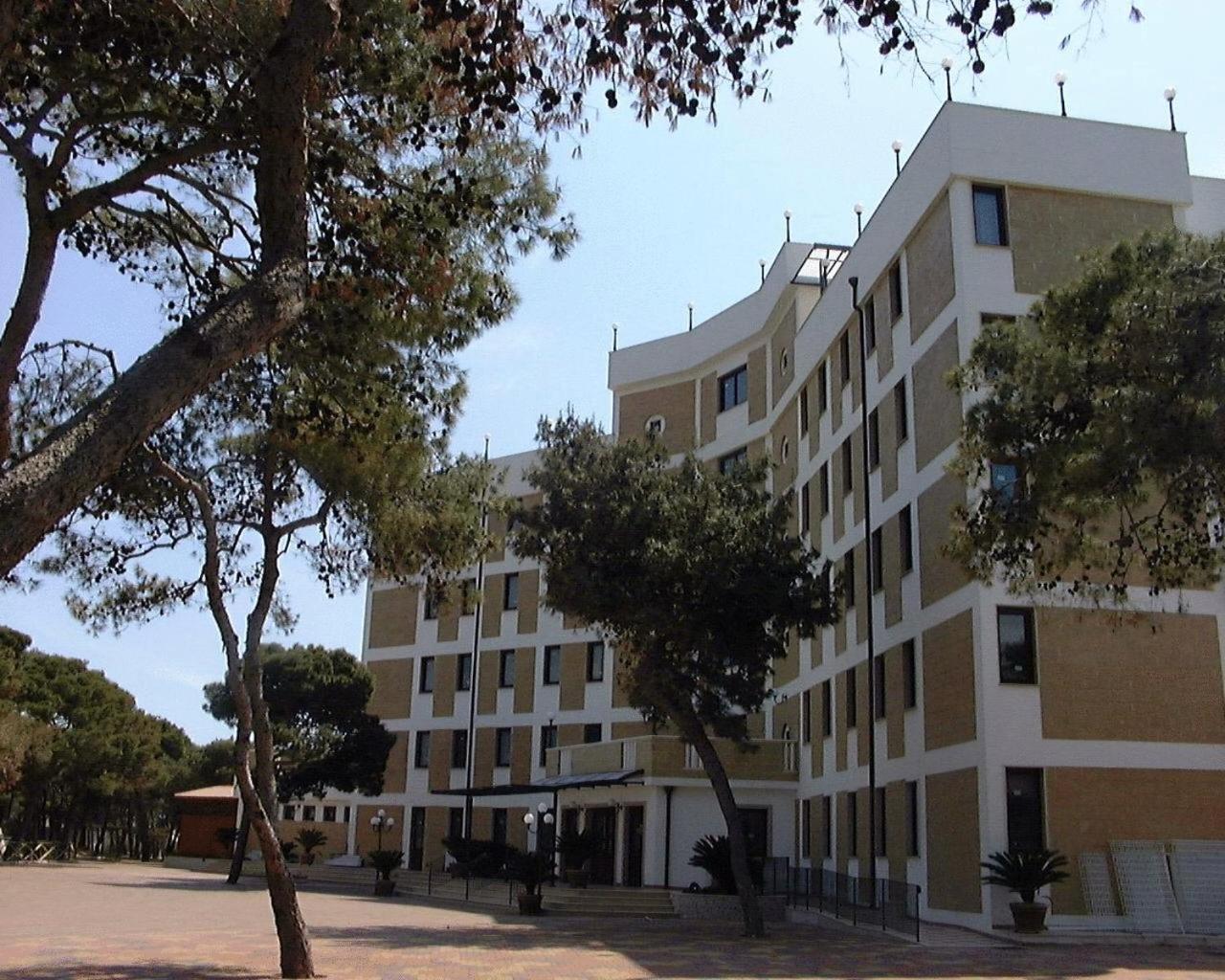 Lido Azzurro Apulia Hotel Taranto Ara Solis מראה חיצוני תמונה