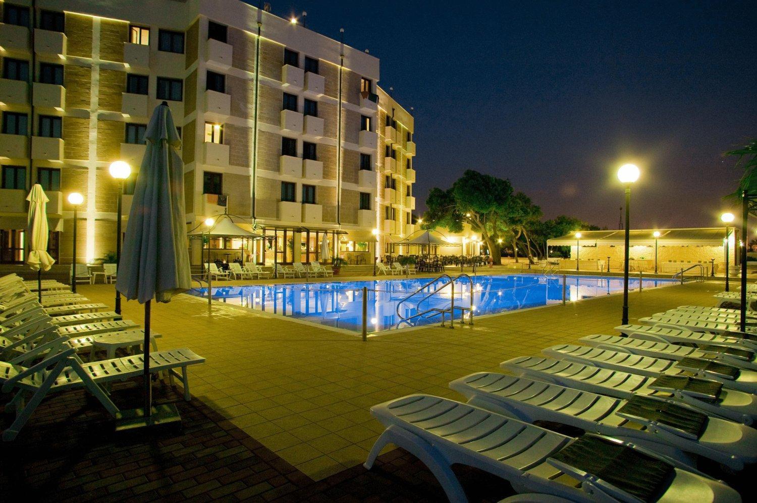 Lido Azzurro Apulia Hotel Taranto Ara Solis מראה חיצוני תמונה